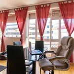 Sunny Oporto, Trindade Balcony بورتو