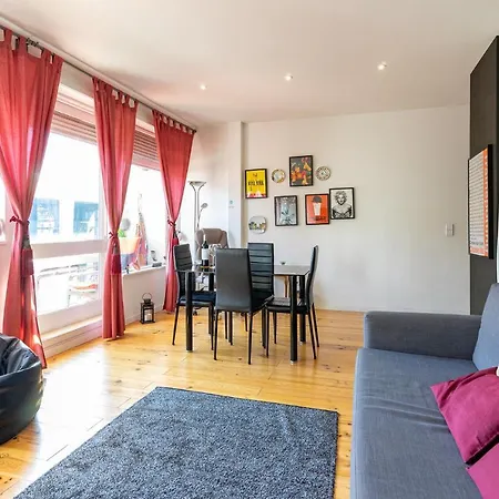 Sunny Oporto, Trindade Balcony Appartement