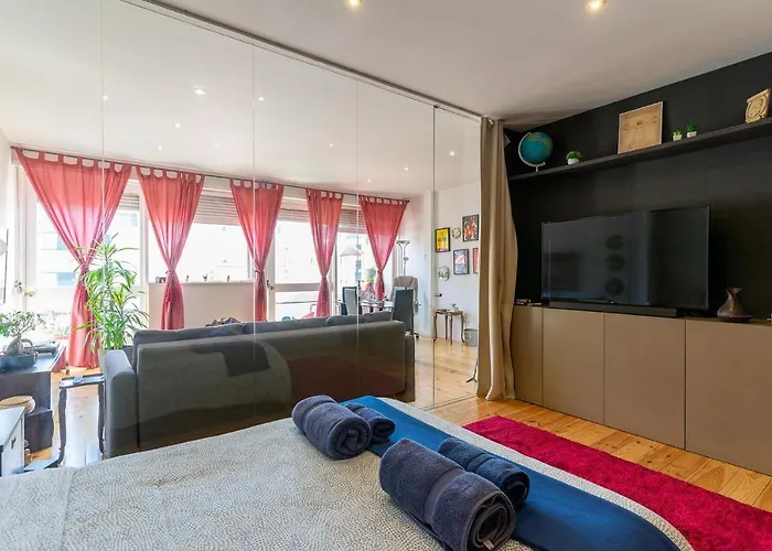 Sunny Oporto, Trindade Balcony Apartamento *