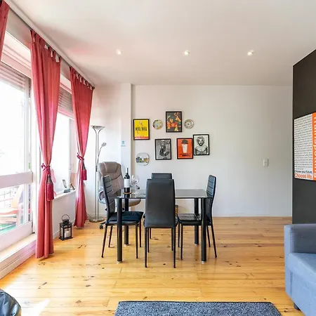 Appartamento Sunny Oporto, Trindade Balcony *